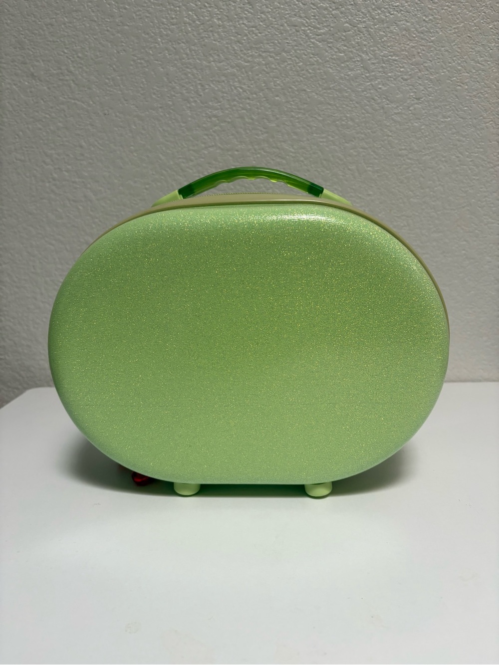 Sparkling Light Green Oval Carry Case